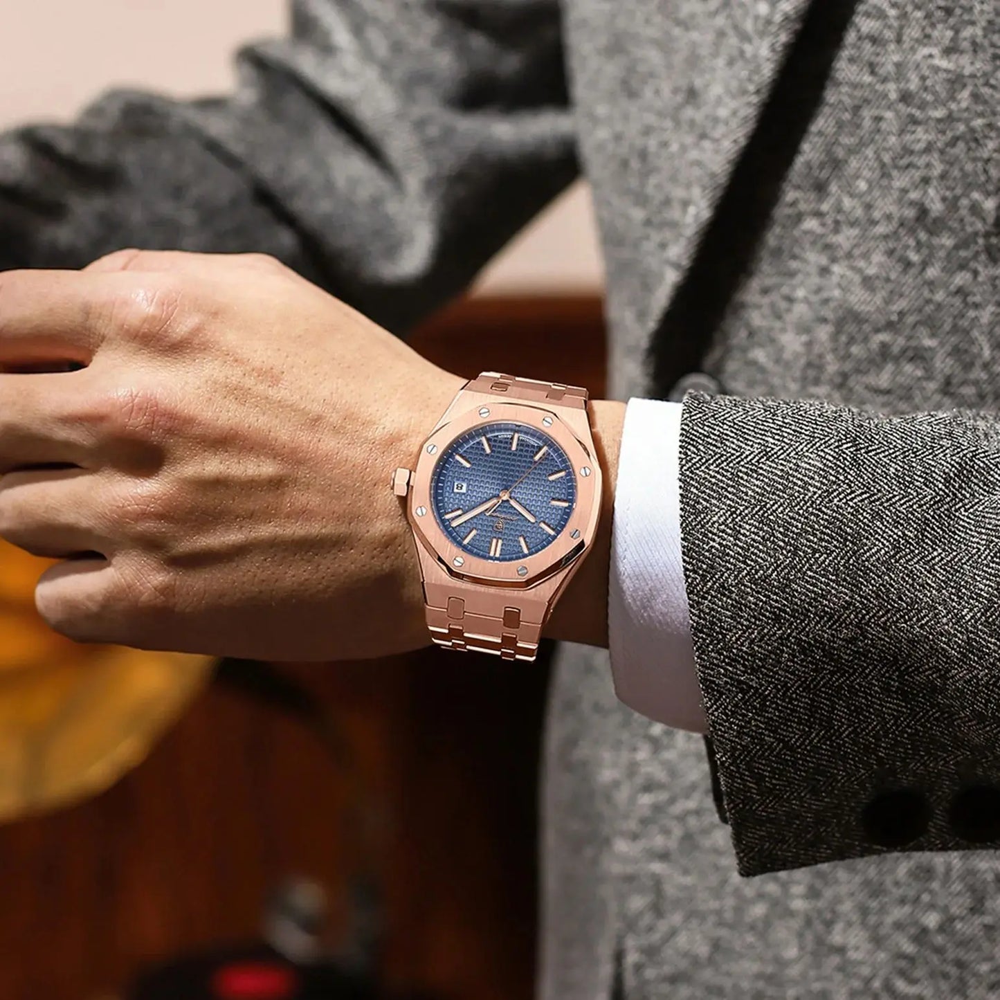 AION VanguardLuxe Precision Quartz Timepiece